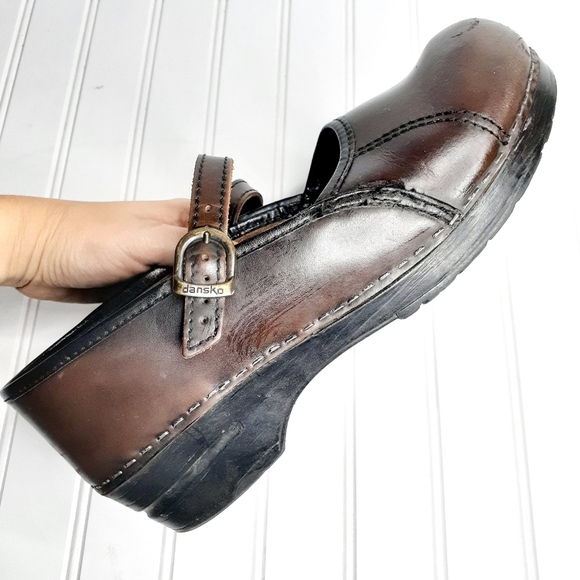 Dansko Marcelle Women's Brown Leather Clogs - Picture 6 of 16
